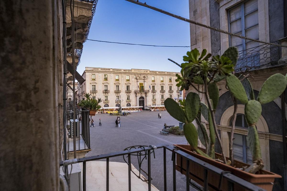 Charme Catania Central Suites Exterior foto